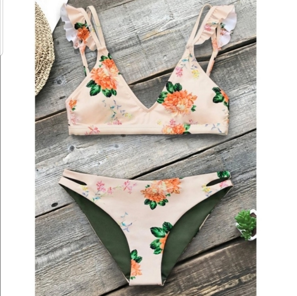 Cupshe swimsuit